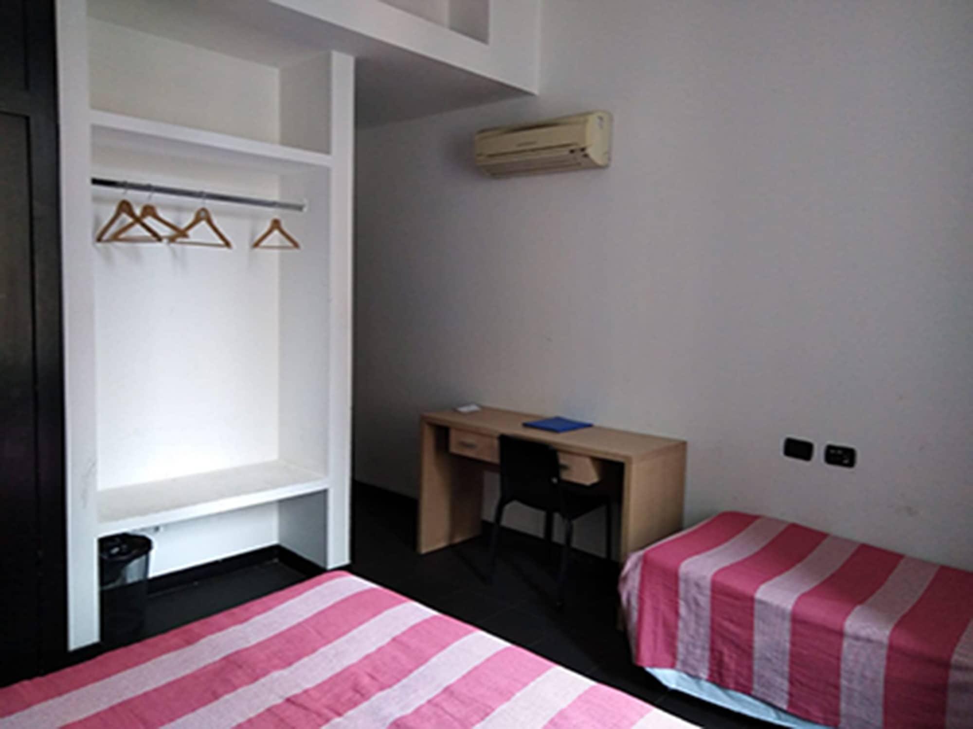 M&J Place Hostel Rome Buitenkant foto