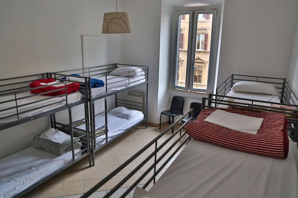 M&J Place Hostel Rome Buitenkant foto