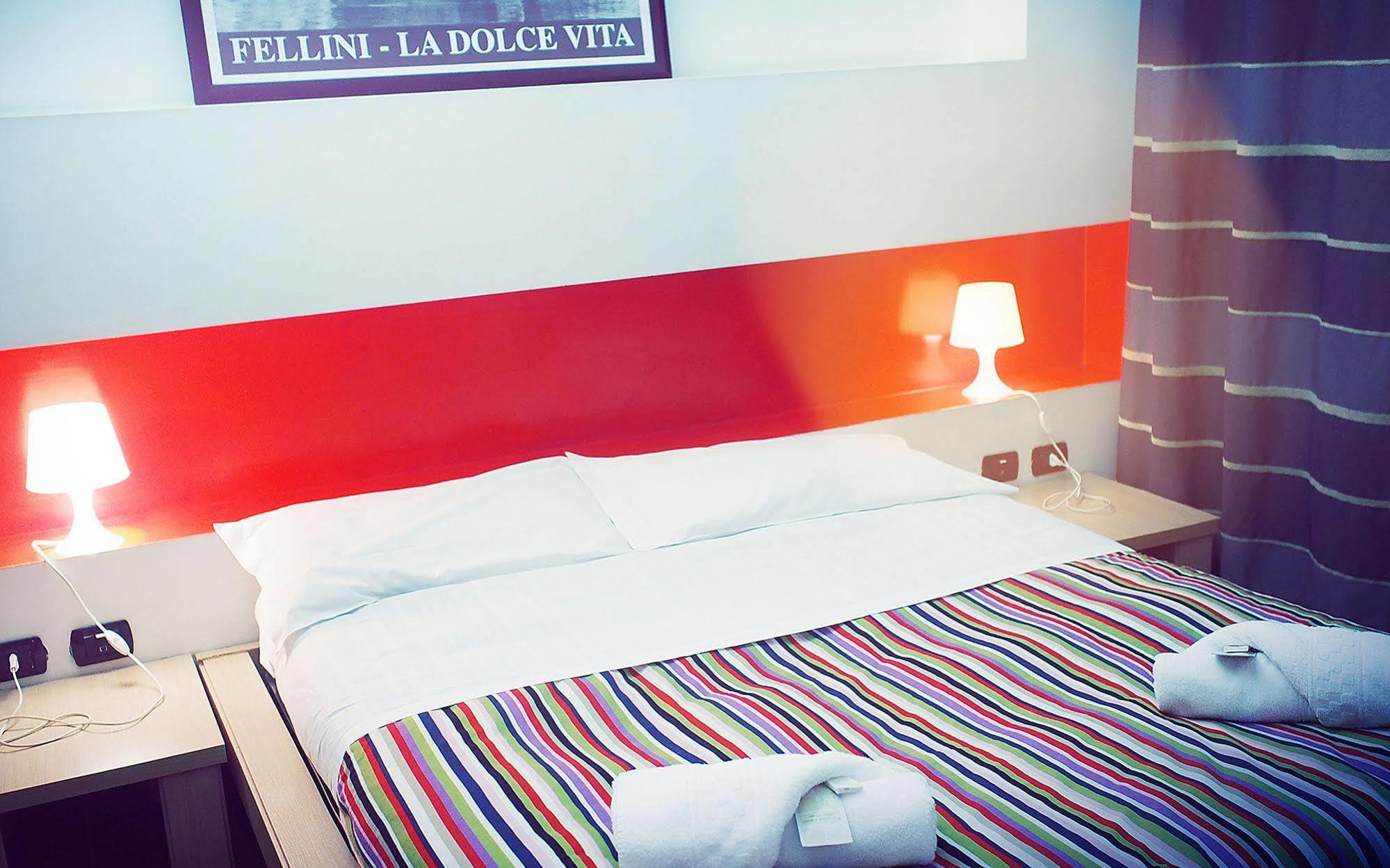 M&J Place Hostel Rome Buitenkant foto